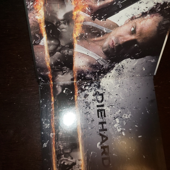 Die Hard 25th Anniversary Blu Ray Collection - Picture 5 of 6